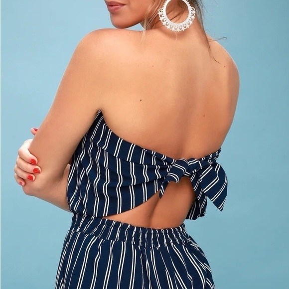 Lulu’s Salt Water and Sun X- Small Jumpsuit. Wide Leg Navy Blue/White Strapless. - Picture 2 of 6
